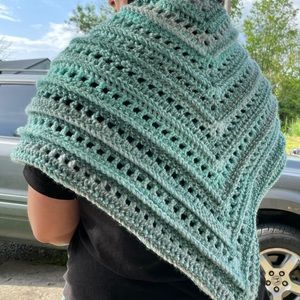 Crochet shawl